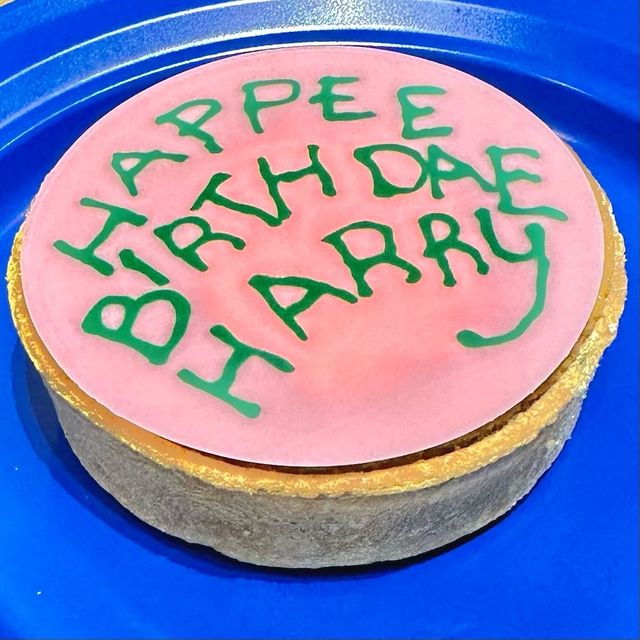 映画で登場したケーキでお祝いを🤍🎂🤍