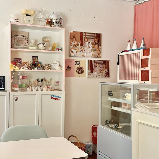 【韓国旅行🇰🇷/ソウル】超穴場！クリームソーダがかわいいカフェ🎀