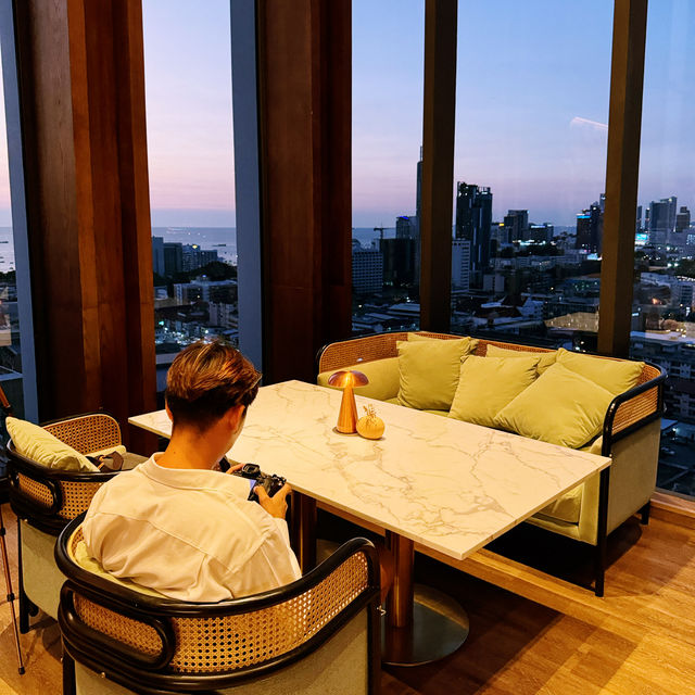 Fundamental ห้องอาหารที่วิวโคตรว๊าวว! 