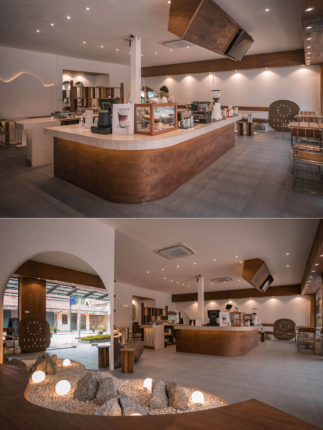 Aram Coffee & Crepes คาเฟ่เกาหลีเกาใจย่านกะตะ