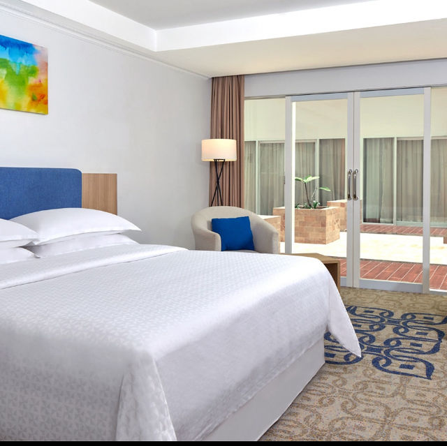 **Elegant Tranquility: Discover Four Points Sheraton Makassar**