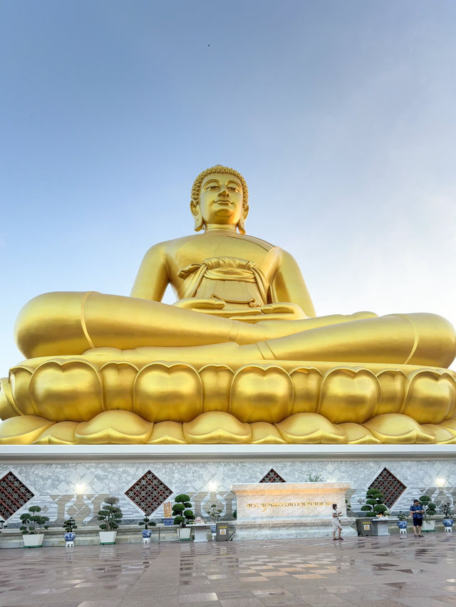 【タイ🇹🇭】初めてのバンコク旅行におすすめ！ワット・パークナム・パーシーチャルーンに行ってきました！