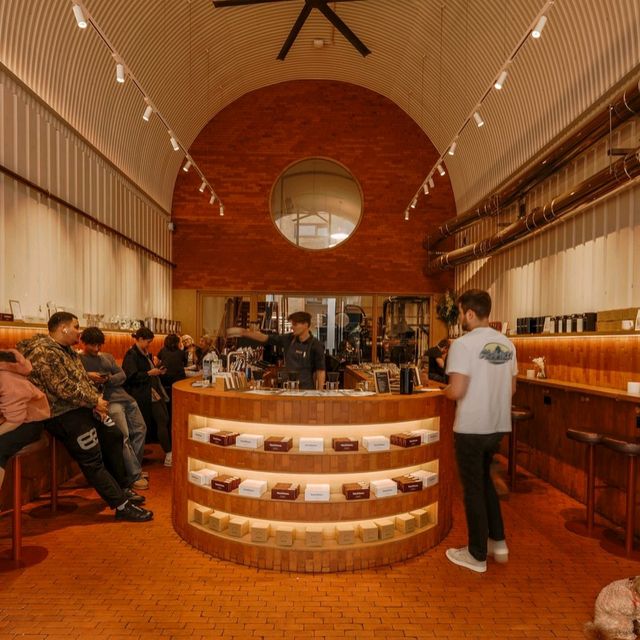 WatchHouse Roastery & Cafe