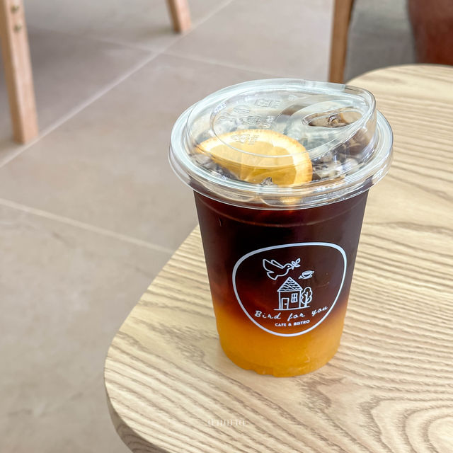 Bird for you cafe 🦜