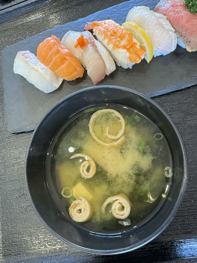 【北九州ランチ】長崎和牛にぎりもついたリーズナブルな寿司ランチ🍣