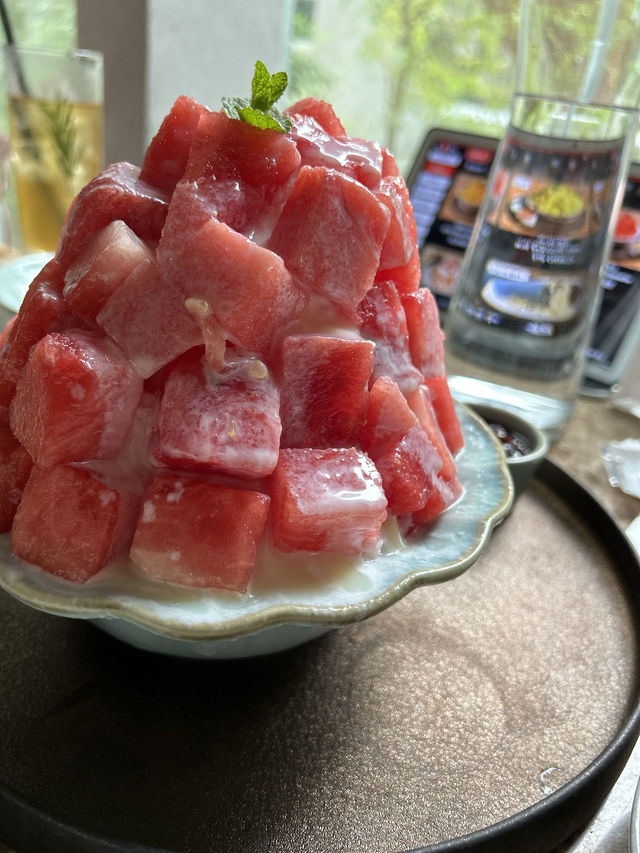 【韓国/三角地】おしゃれブランチカフェで수박빙수🍉💓