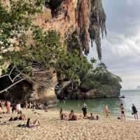 A hidden gem awaits at Railay Beach – a slice of heaven accessible only by boat!