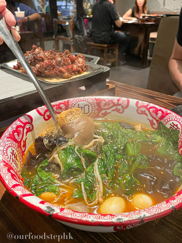深圳排隊2小時才吃到的燒烤店！ 破店肥哈測評！