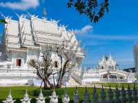 วัดร่องขุน หนึ่งในแลนด์มาร์คเชียงรายที่ต้องไป