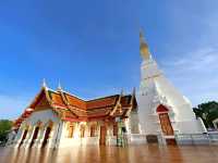 สักการะพระธาตุเชิงชุม คู่บ้านคู่เมืองสกลนคร