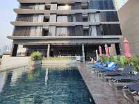 Infinity Pool สระว่ายน้ำลอยฟ้า @Skyview Hotel