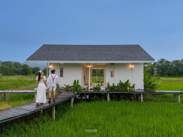 "บ้านสวนอบอวลรัก บ้านนา" ครบจบทั้ง ที่พัก คาเฟ่