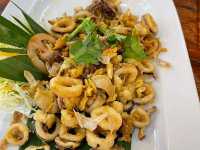 ตลาดทะเลสดหาดราไวย์ จ.ภูเก็ต