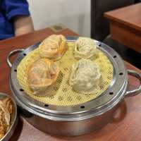 人氣特色韓料．韓式刀削湯麵