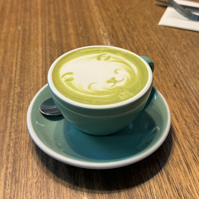 Operator 25：墨爾本的隱藏美食寶地 🍽️☕