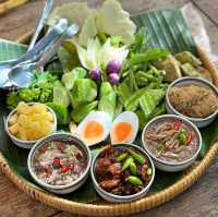 ครูสายฐิพย์ - ข้าว ยำ ธรรม แกง 🌳