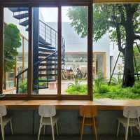 Pretty Start of the Day at Risu Cafe