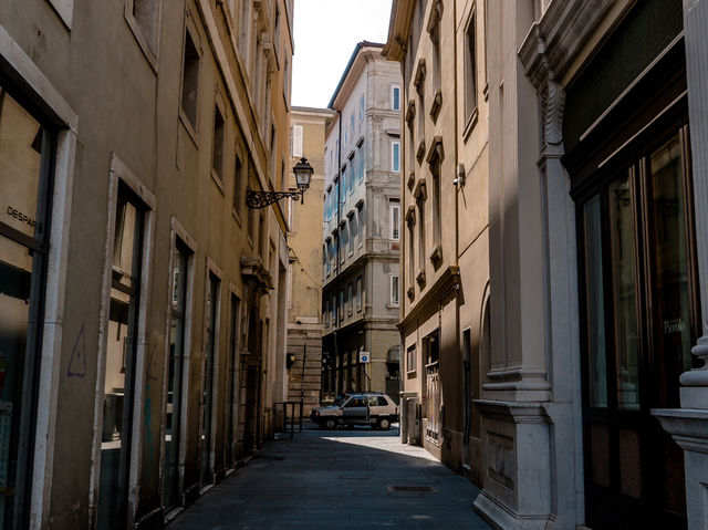 트리에스테 광장..Piazza Unità d'Italia