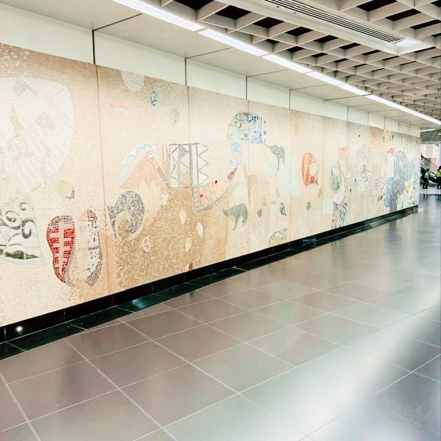 Orchard road busy Dhoby Ghaut MRT
