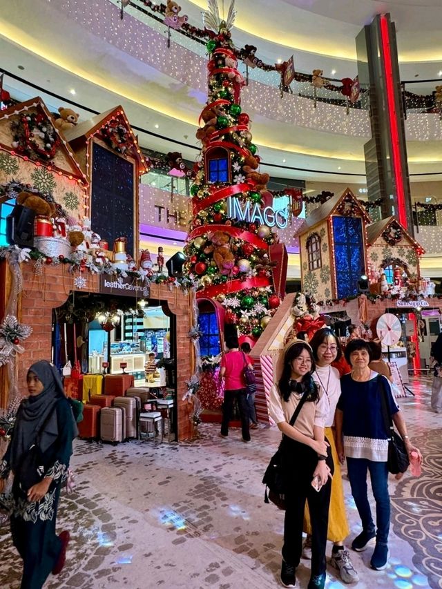 Christmas Feels at Imago Mall, Kota Kinabalu