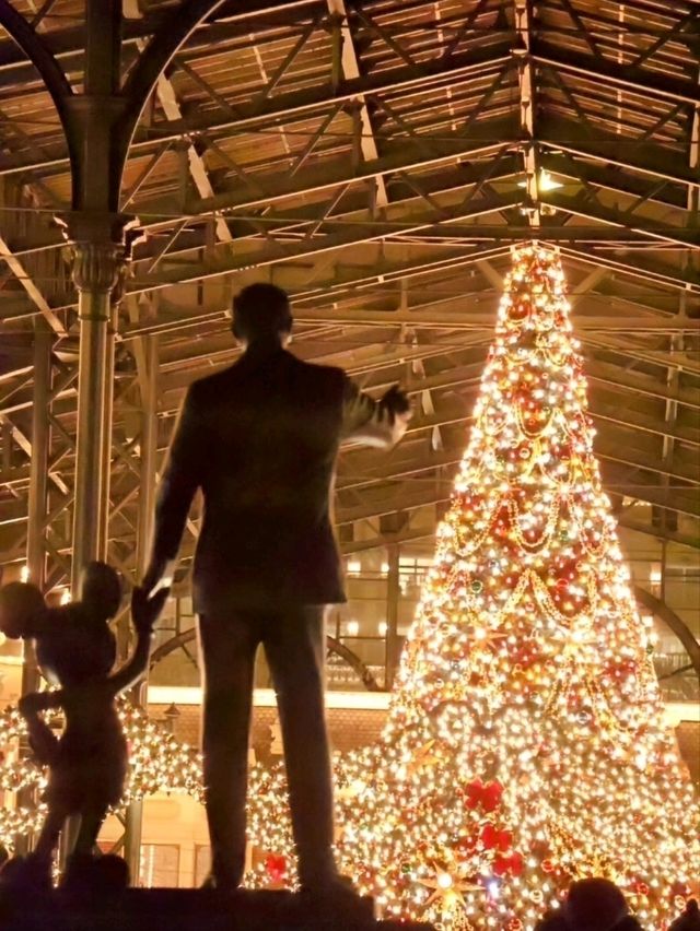 ディズニー・クリスマス・ストーリーズ“フォンド・フェアウェル”2024