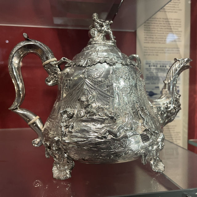 🏛️✨ 探索倫敦的文化瑰寶——維多利亞及艾伯特博物館（V&A Museum）！