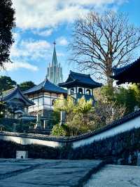 【寺院と教会の見える風景】