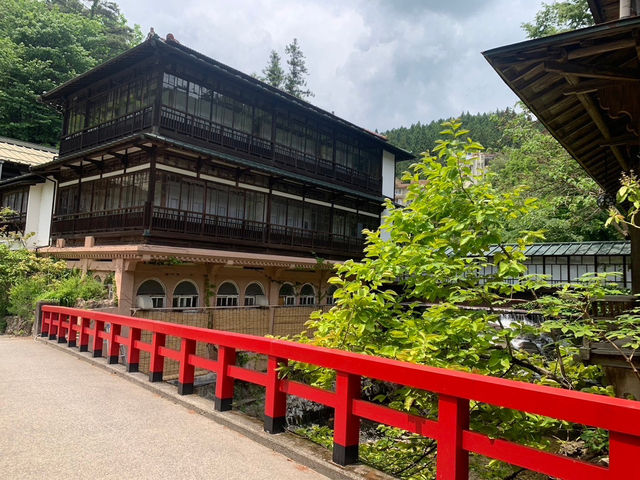 🇯🇵【群馬県】「千と千尋の神隠し」の舞台！積善館！