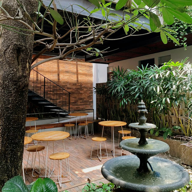The Culinary Sanctuary: De Mier Eat & Stay