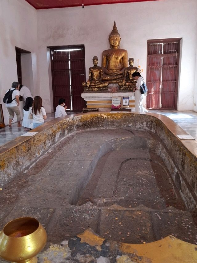 ขอพรสิ่งศักดิ์สิทธิ์ ณ วัดนครหลวง อยุธยา
