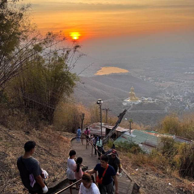 พิชิต “เขาวงพระจันทร์” #ลพบุรี 🙏🏻⛰️