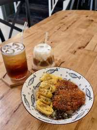 Yello Cafe Sungai Petani: Bright, Cozy & Delicious!