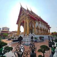 วัดเสมียนนารีพระอารามหลวง
