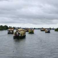 🌅 Awesome Views of Alleppey – A Picture-Perfect Paradise! 🚤🌴