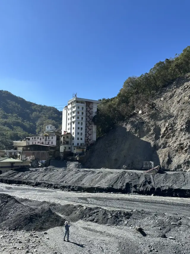 The Tears of Time - Lushan Hot Springs (Taiwan)