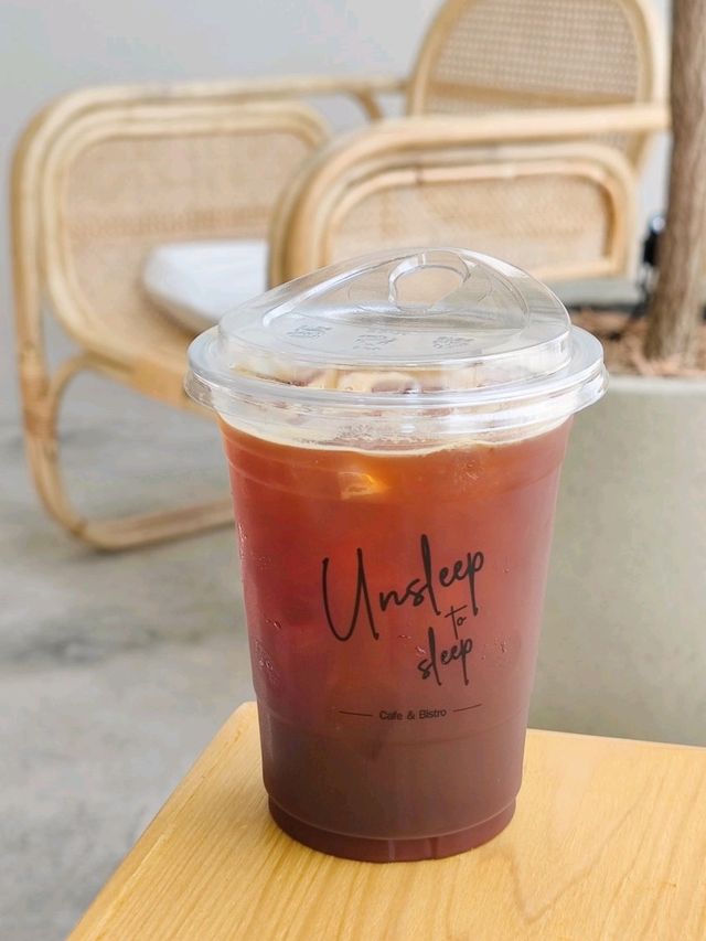Unsleep To Sleep Cafe’&Bistro คาเฟ่บางซื่อ