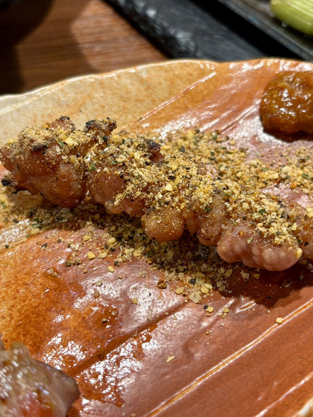 【大阪・日本橋】本場東京の焼きとんが楽しめる「炭火焼き くまのもり」