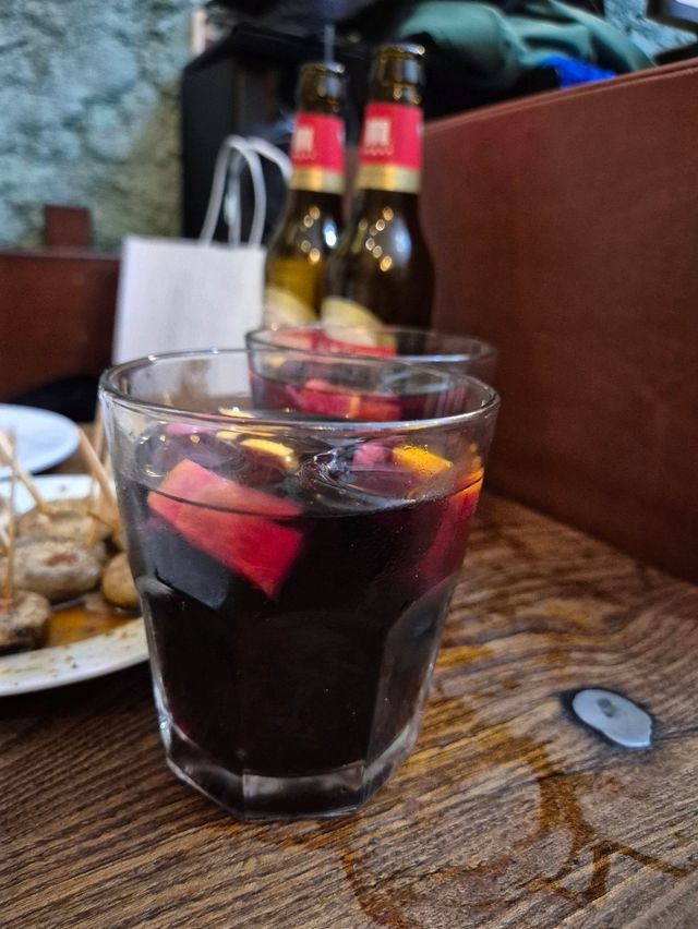 🍷 현지인 추천 맛집, 메손 델 참피뇬에서의 즐거운 시간 🍷