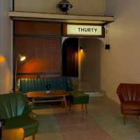 Thurty Bar 🍻😶‍🌫️@Yaowarat Rd., BKK🇹🇭