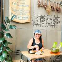 คาเฟ่ลับแห่งบ่อวิน Bros Cafe