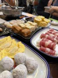 桃園｜一雞鍋｜港式雞煲火鍋 。桃園藝文店
