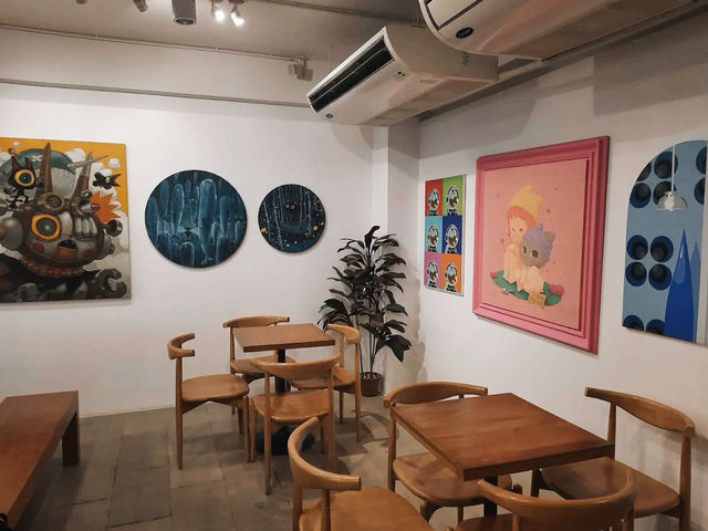 Palette Artspace in Thonglor