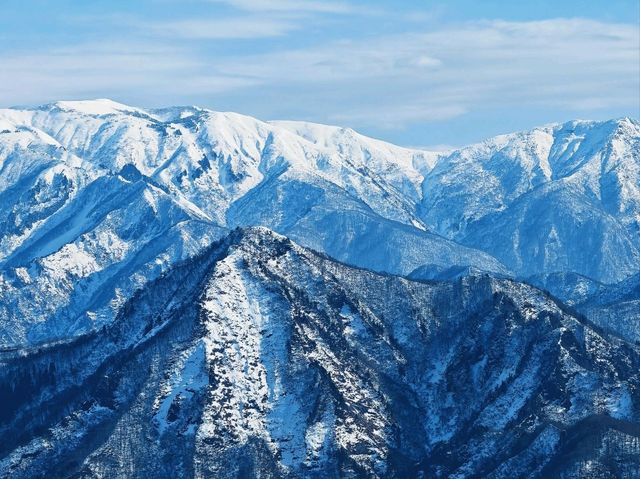 Yuzawa ภูเขาหิมะใกล้โตเกียว