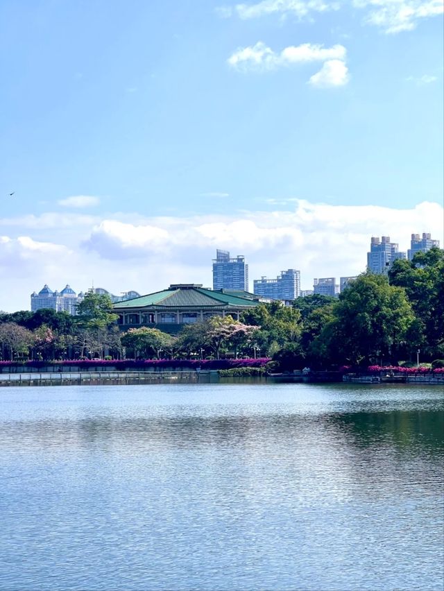 Dongshan Lake Park – A Tranquil Urban Oasis in Guangzhou