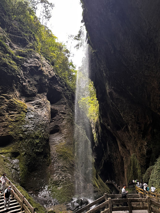 Easy self planned day-trip to Wulong Krast