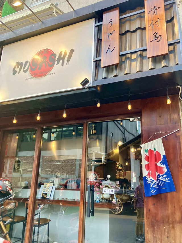 【プノンペングルメ】ん〜堪らない旨さ✨絶品麺をプノンペンで
