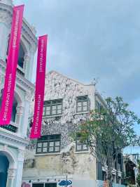 🌺 A Journey Through Color & Culture – Peranakan Museum Singapore 