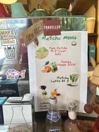 คาเฟ่สุดชิคย่านJJ : TRAVELLER The Coffee Shop