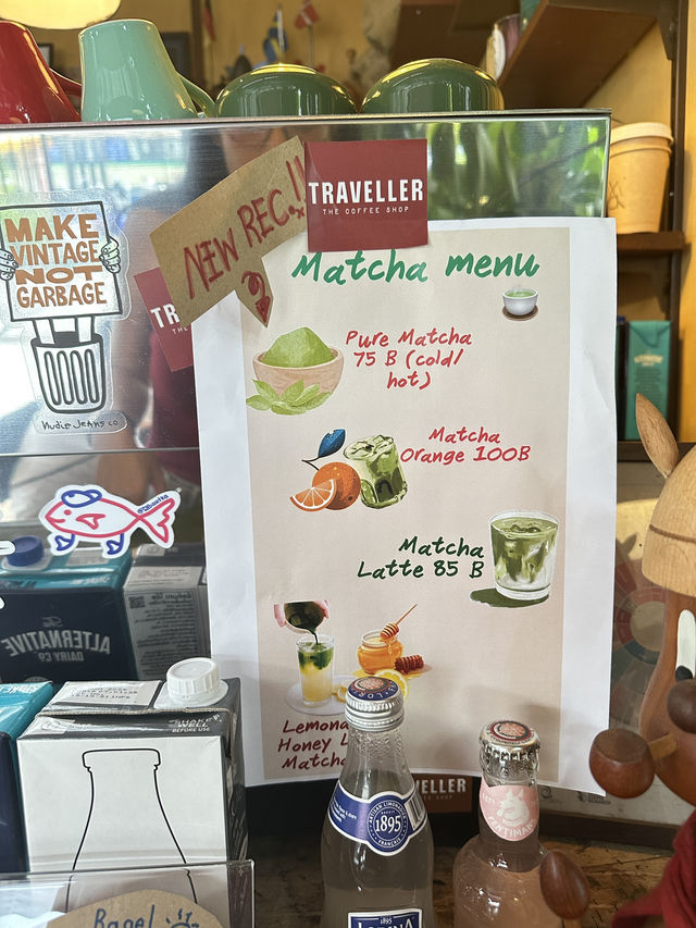 คาเฟ่สุดชิคย่านJJ : TRAVELLER The Coffee Shop