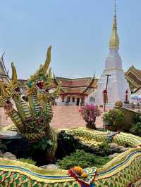 วัดคู่บ้านคู่เมืองสกลนคร